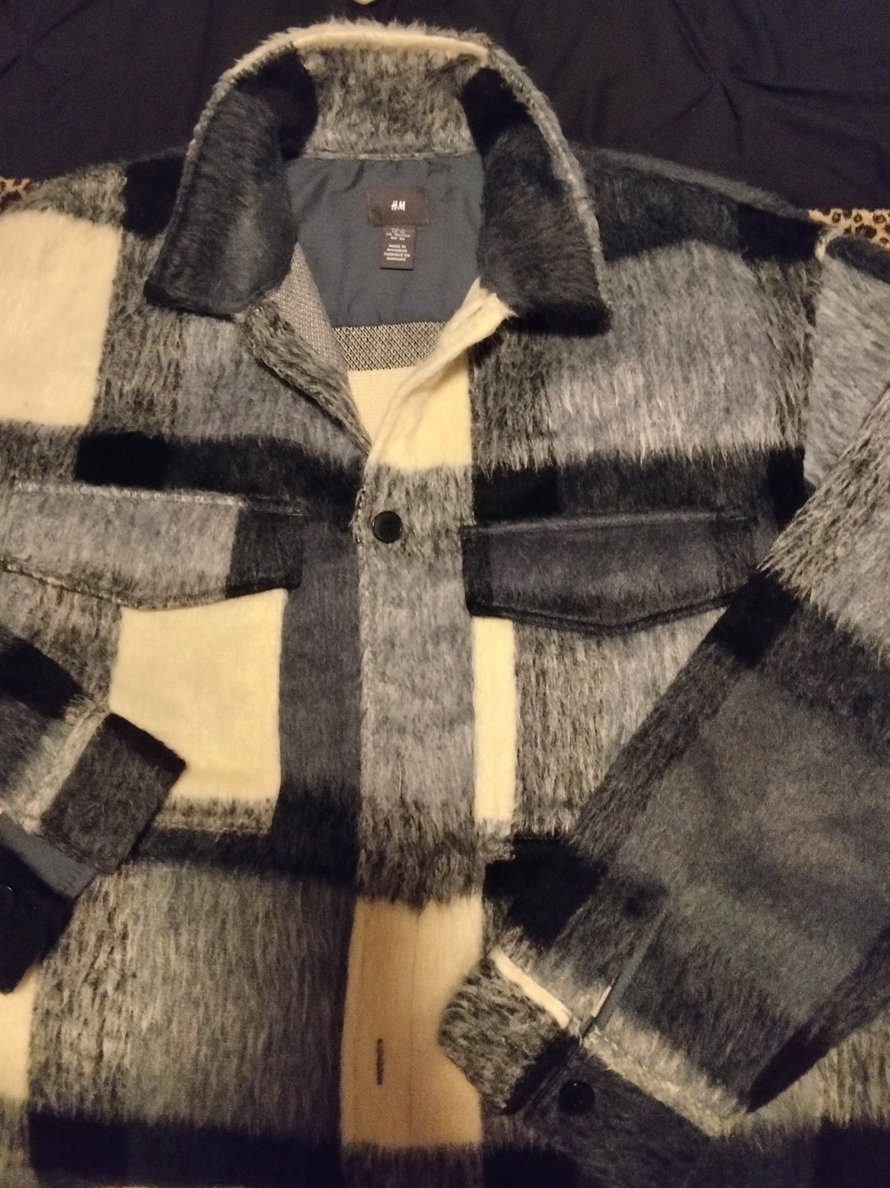 H&M Men’s Black Gray White Plaid Button Front Spread Collar Shacket, XL